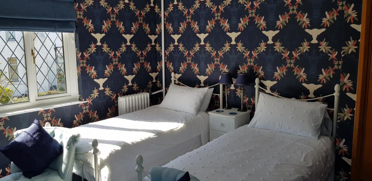 Wychwood House Bed and Breakfast Penally Εξωτερικό φωτογραφία