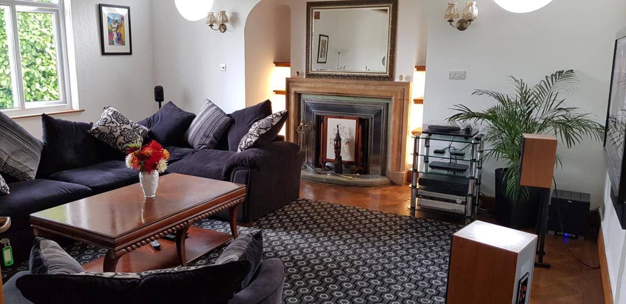 Wychwood House Bed and Breakfast Penally Εξωτερικό φωτογραφία