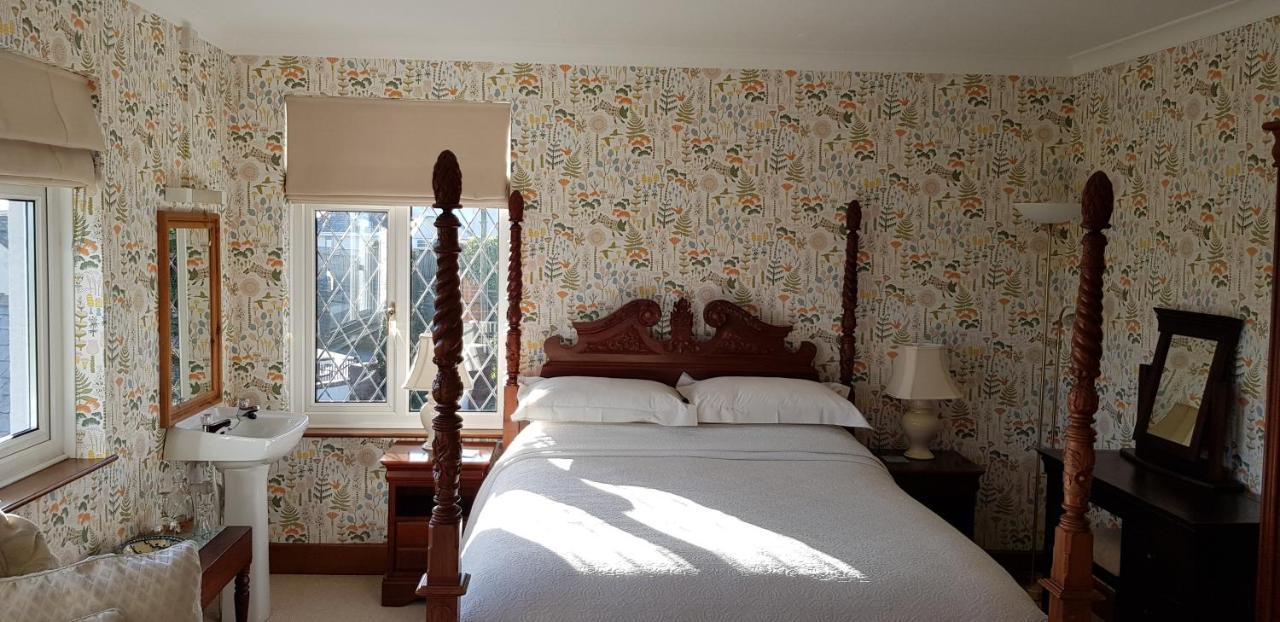 Wychwood House Bed and Breakfast Penally Εξωτερικό φωτογραφία