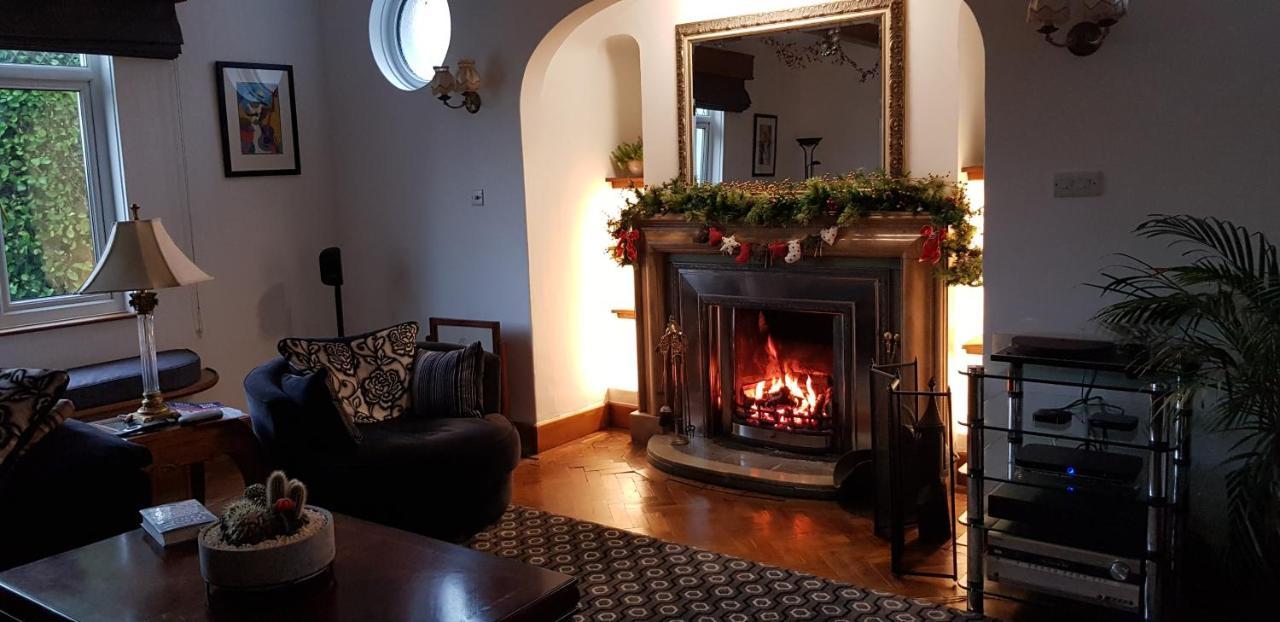 Wychwood House Bed and Breakfast Penally Εξωτερικό φωτογραφία