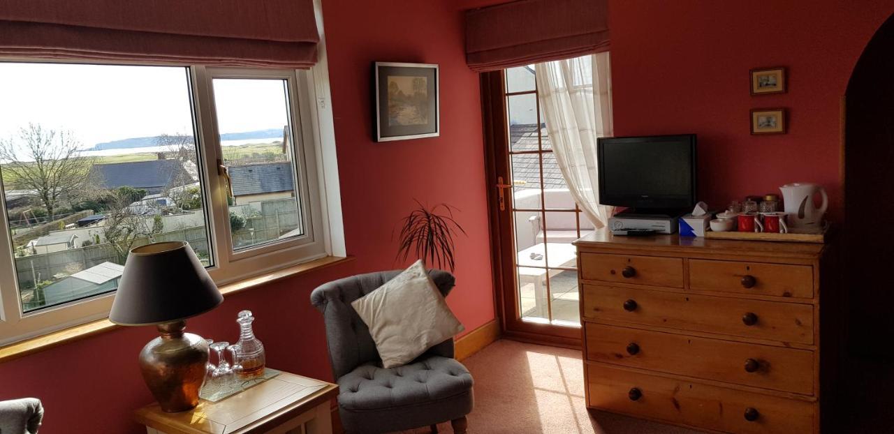 Wychwood House Bed and Breakfast Penally Εξωτερικό φωτογραφία
