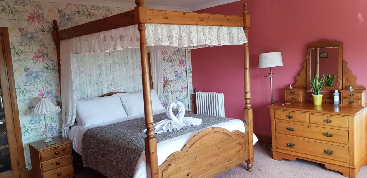 Wychwood House Bed and Breakfast Penally Εξωτερικό φωτογραφία